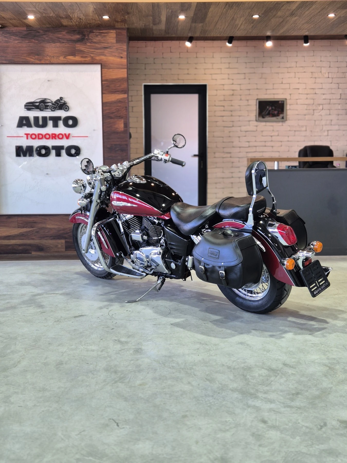 Honda Shadow  VT 1100 C3 A2 категория НОВ ВНОС ОТ ШВЕЙЦАРИЯ!!, снимка 5 - Мотоциклети и мототехника - 54683551