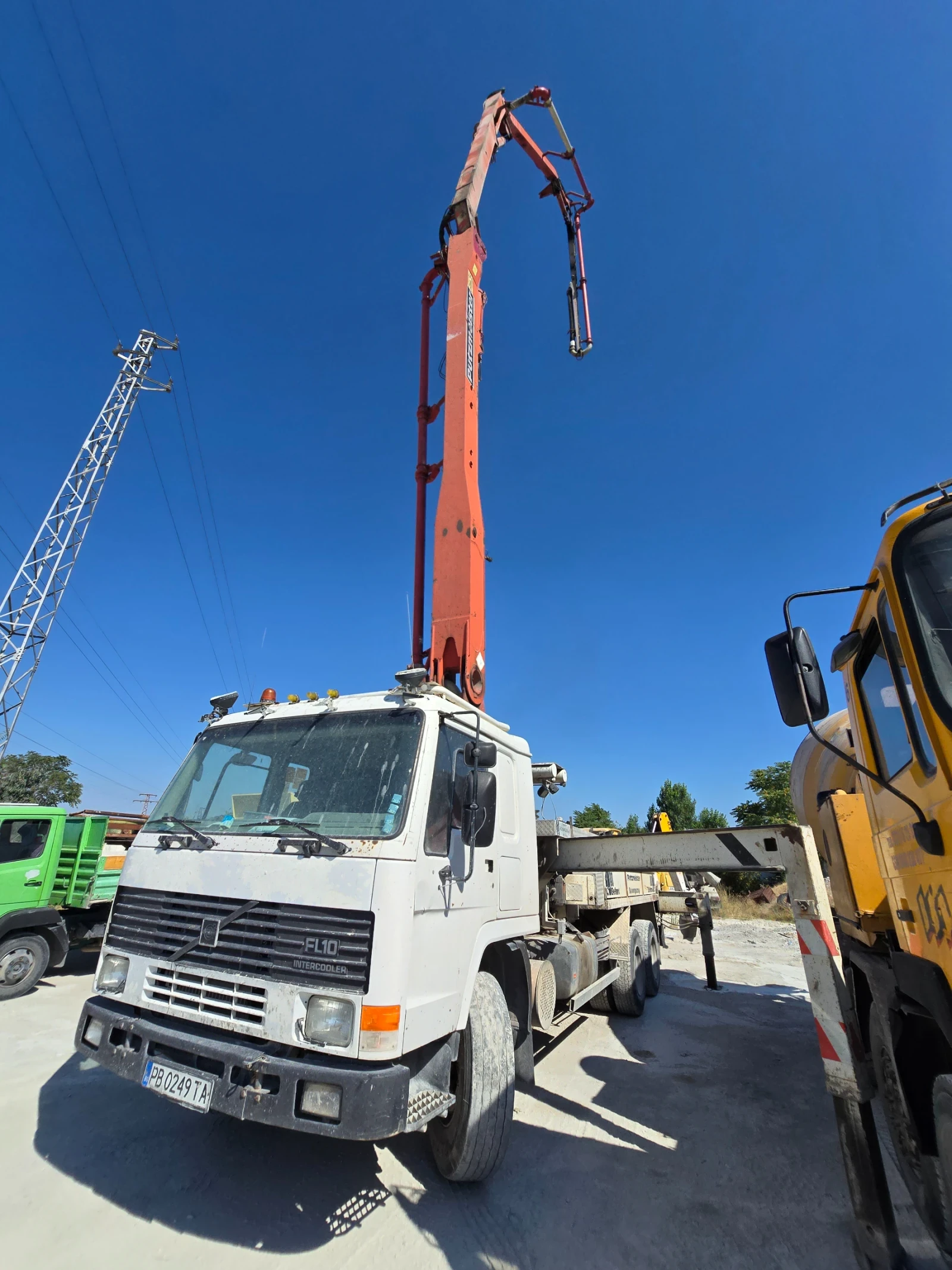 Бетон помпа Volvo FL10, снимка 10 - Индустриална техника - 55627694