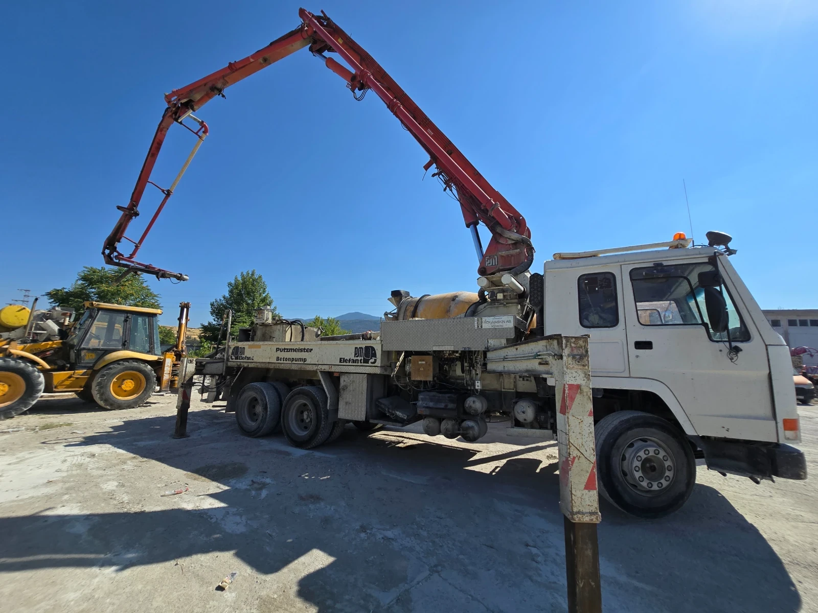 Бетон помпа Volvo FL10, снимка 9 - Индустриална техника - 55627694