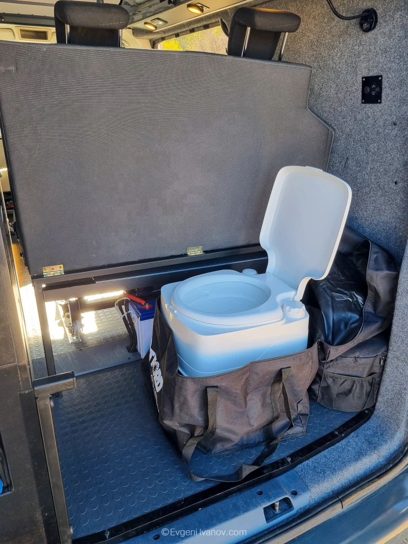 Кемпер VW Transporter, снимка 12 - Каравани и кемпери - 52338590