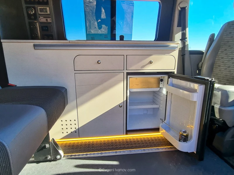 Кемпер VW Transporter, снимка 4 - Каравани и кемпери - 52338590