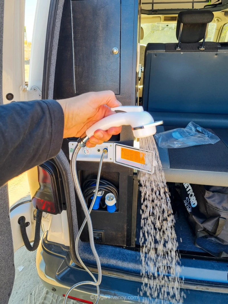 Кемпер VW Transporter, снимка 13 - Каравани и кемпери - 52338590