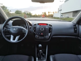 Kia Ceed 1.6 CRDI | КОЖА | ПОДГРЕВ | ВСИЧКИ ЕКСТРИ | , снимка 14