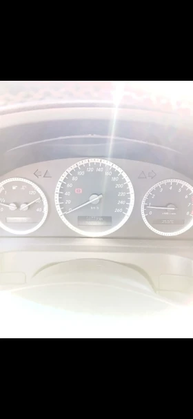 Mercedes-Benz C 180, снимка 11