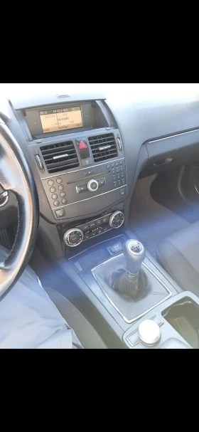Mercedes-Benz C 180, снимка 9