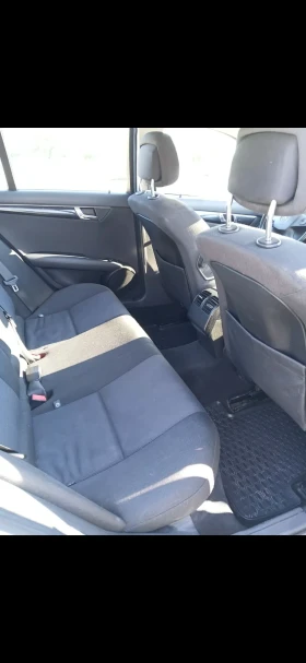 Mercedes-Benz C 180, снимка 8