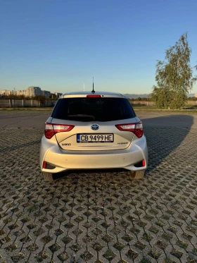 Toyota Yaris 1.5 HIBRID, снимка 5