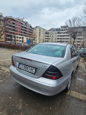 Mercedes-Benz C 220, снимка 3