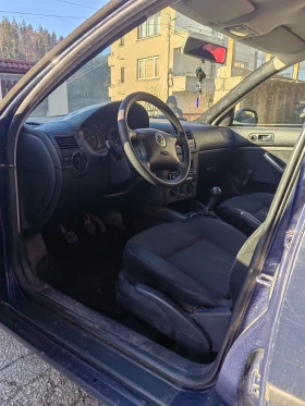 VW Bora 1.6 101к.с - 1600 € / 3129.33 лв. - 99917989 6