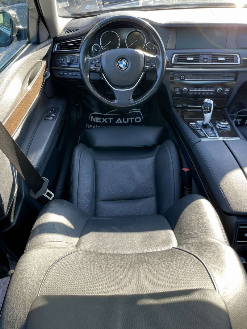BMW 750 XI FULL SWISS, снимка 11 - Автомобили и джипове - 43504155