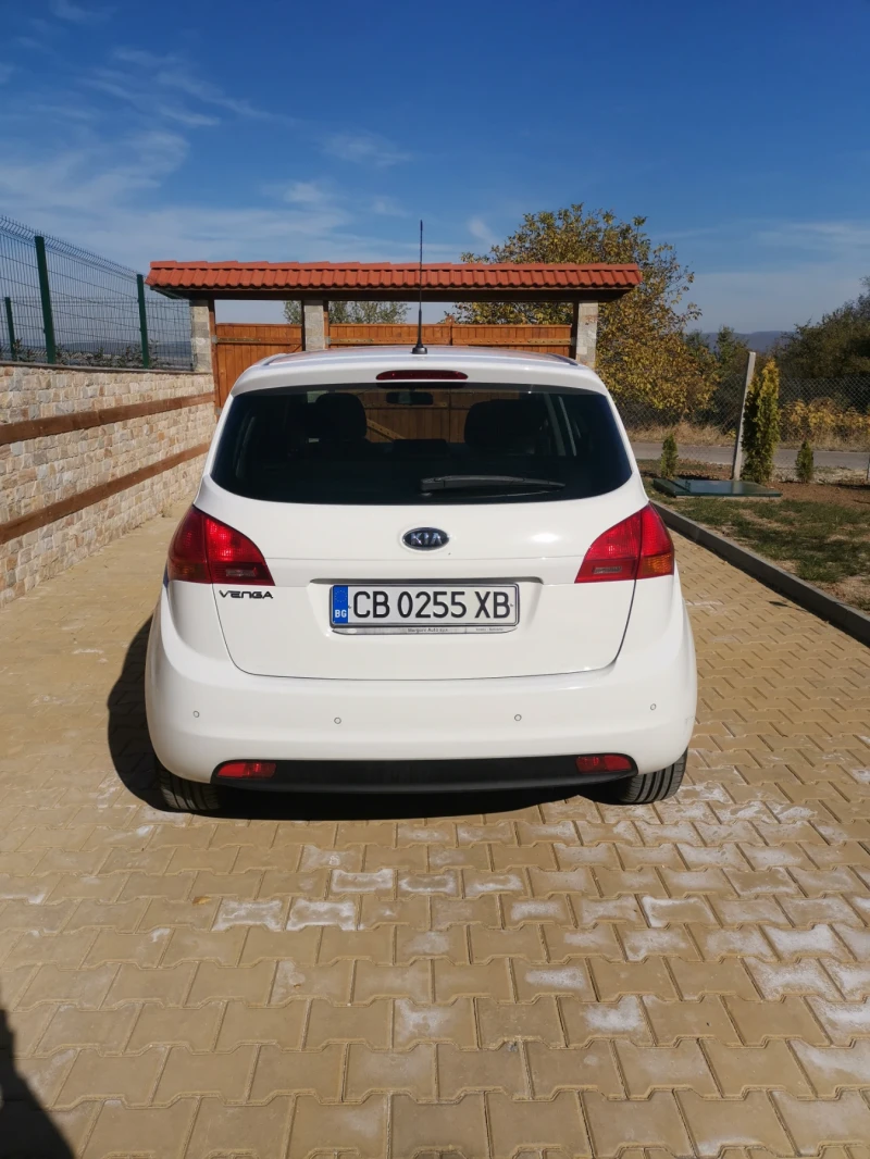 Kia Venga 1.4, снимка 4 - Автомобили и джипове - 47703622