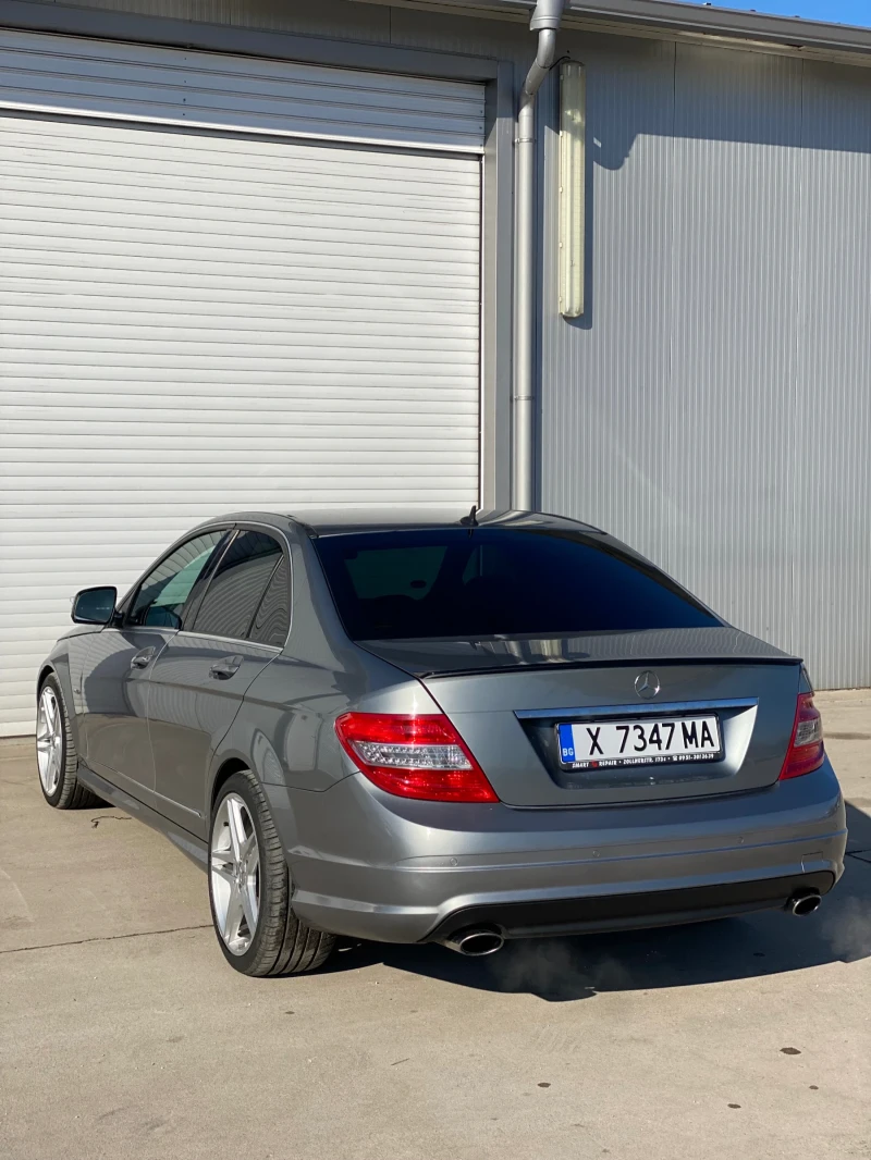 Mercedes-Benz C 320, снимка 5 - Автомобили и джипове - 49360837