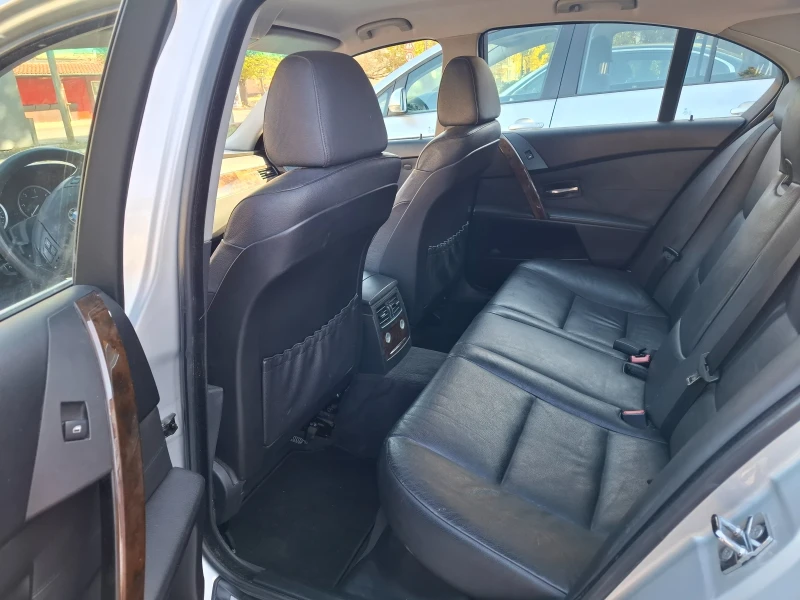 BMW 530 Парктроник/Голяма Навигация/Лизинг, снимка 9 - Автомобили и джипове - 49905945