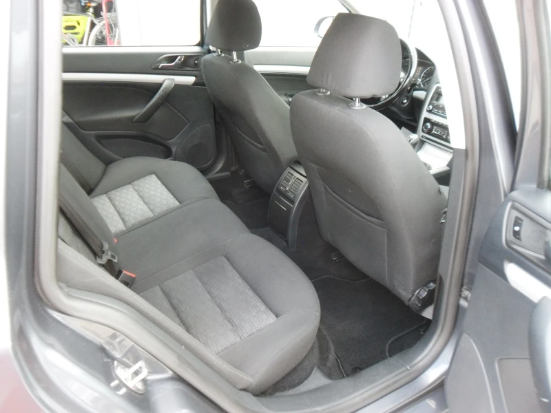 Skoda Octavia 1, 6-TDI-4X4-ITALY-KLIMATRONIK, снимка 11 - Автомобили и джипове - 50022610