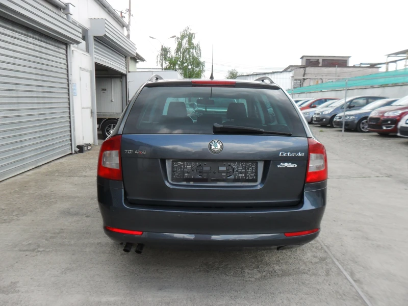 Skoda Octavia 1, 6-TDI-4X4-ITALY-KLIMATRONIK, снимка 6 - Автомобили и джипове - 50022610