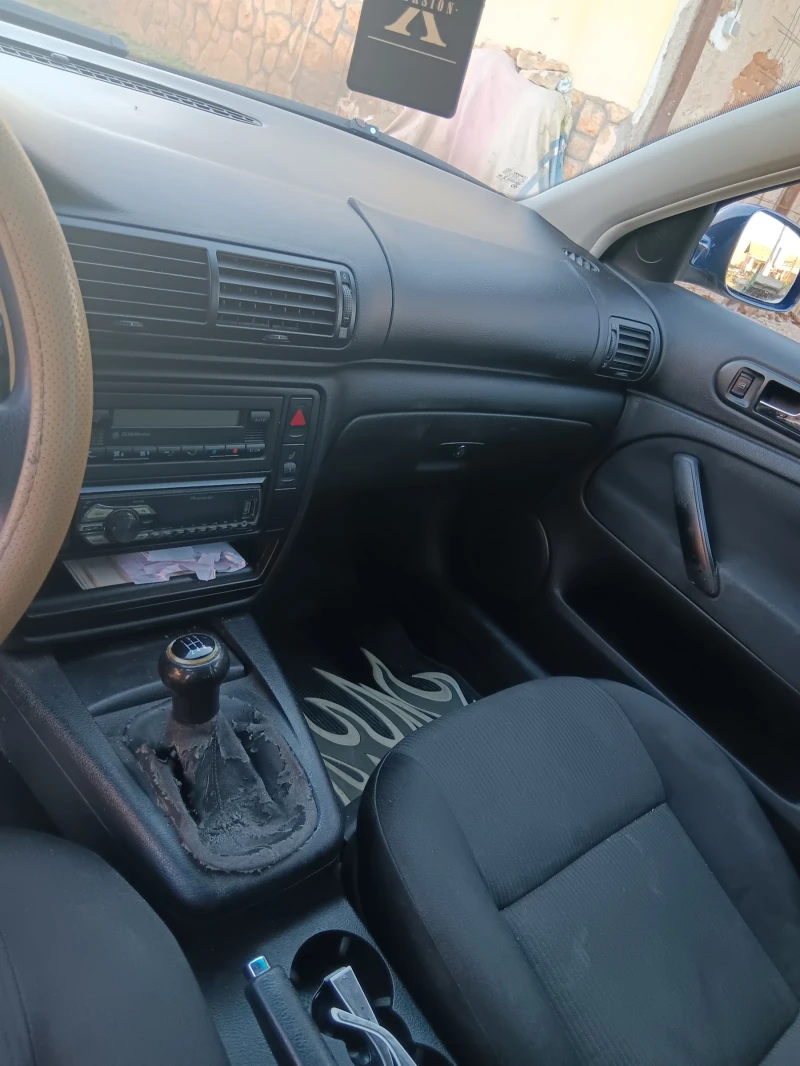 VW Passat 1.9тди, снимка 7 - Автомобили и джипове - 52481363