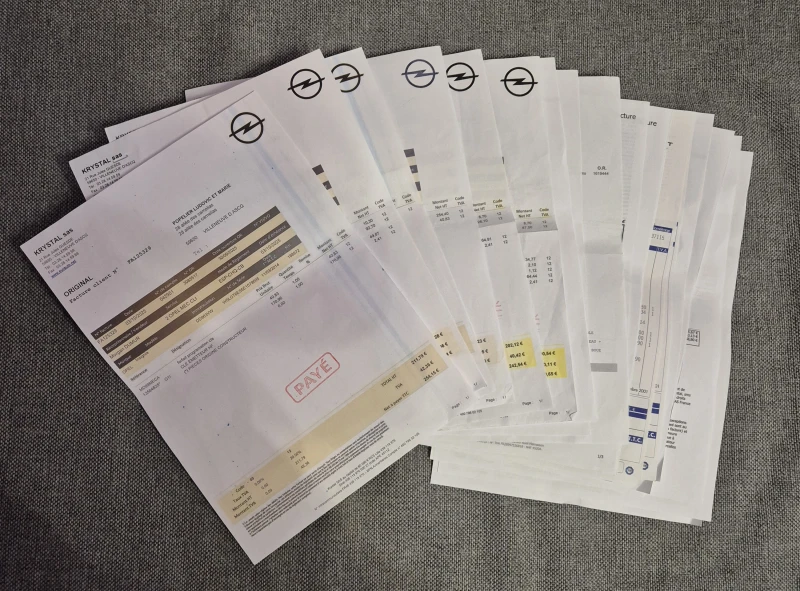 Opel Insignia 2.0d-COSMO-LUX-NAVI-6speed, снимка 17 - Автомобили и джипове - 52968789