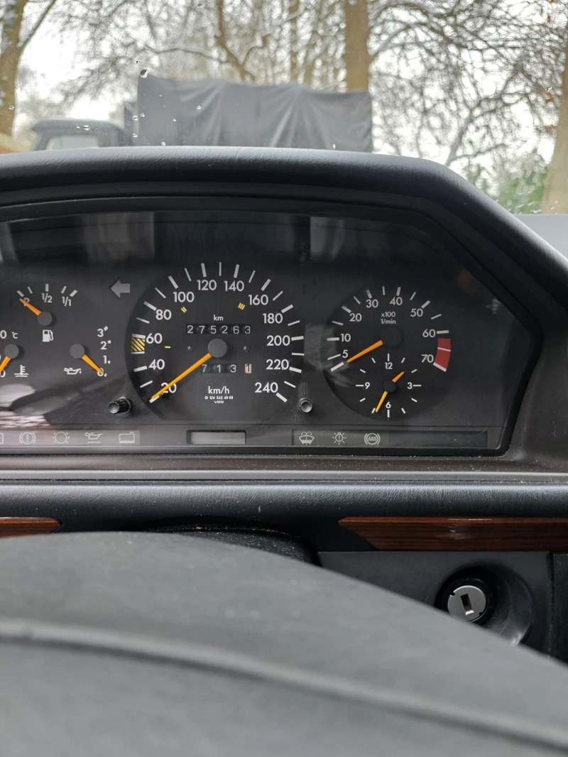 Mercedes-Benz 124, снимка 12 - Автомобили и джипове - 53388412