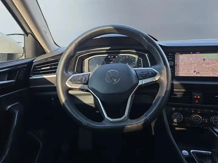 VW Jetta Automatic, снимка 10 - Автомобили и джипове - 56010385