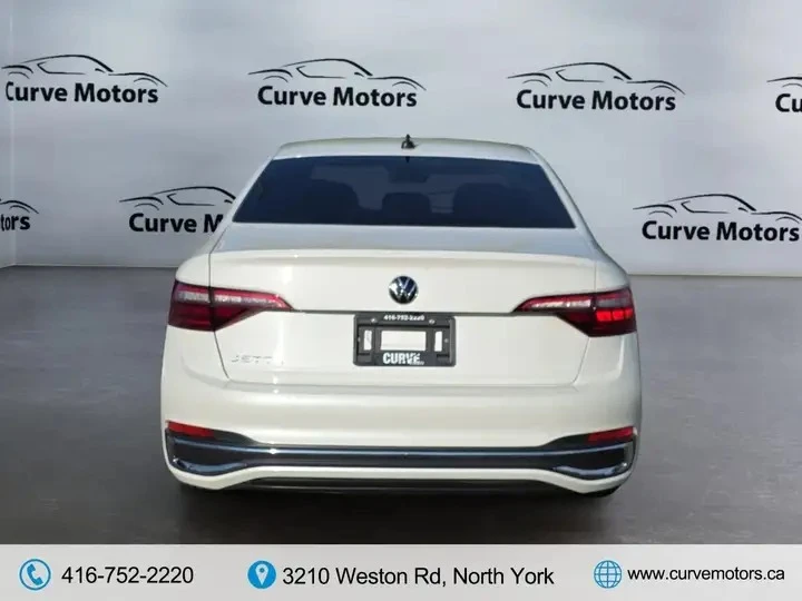 VW Jetta Automatic, снимка 4 - Автомобили и джипове - 56010385