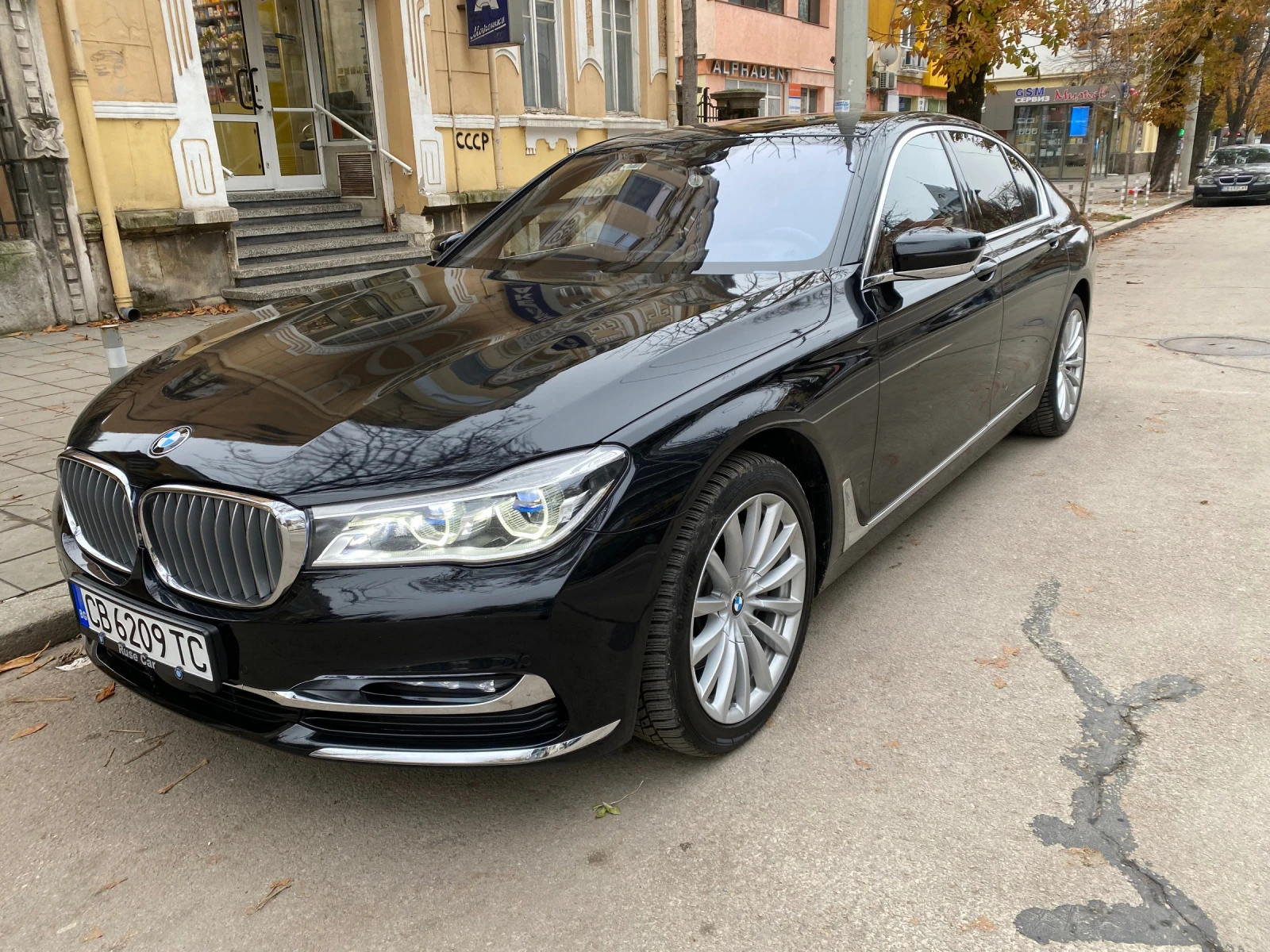 BMW 730 xDrive Business/Laser/360/H&K - изображение 2