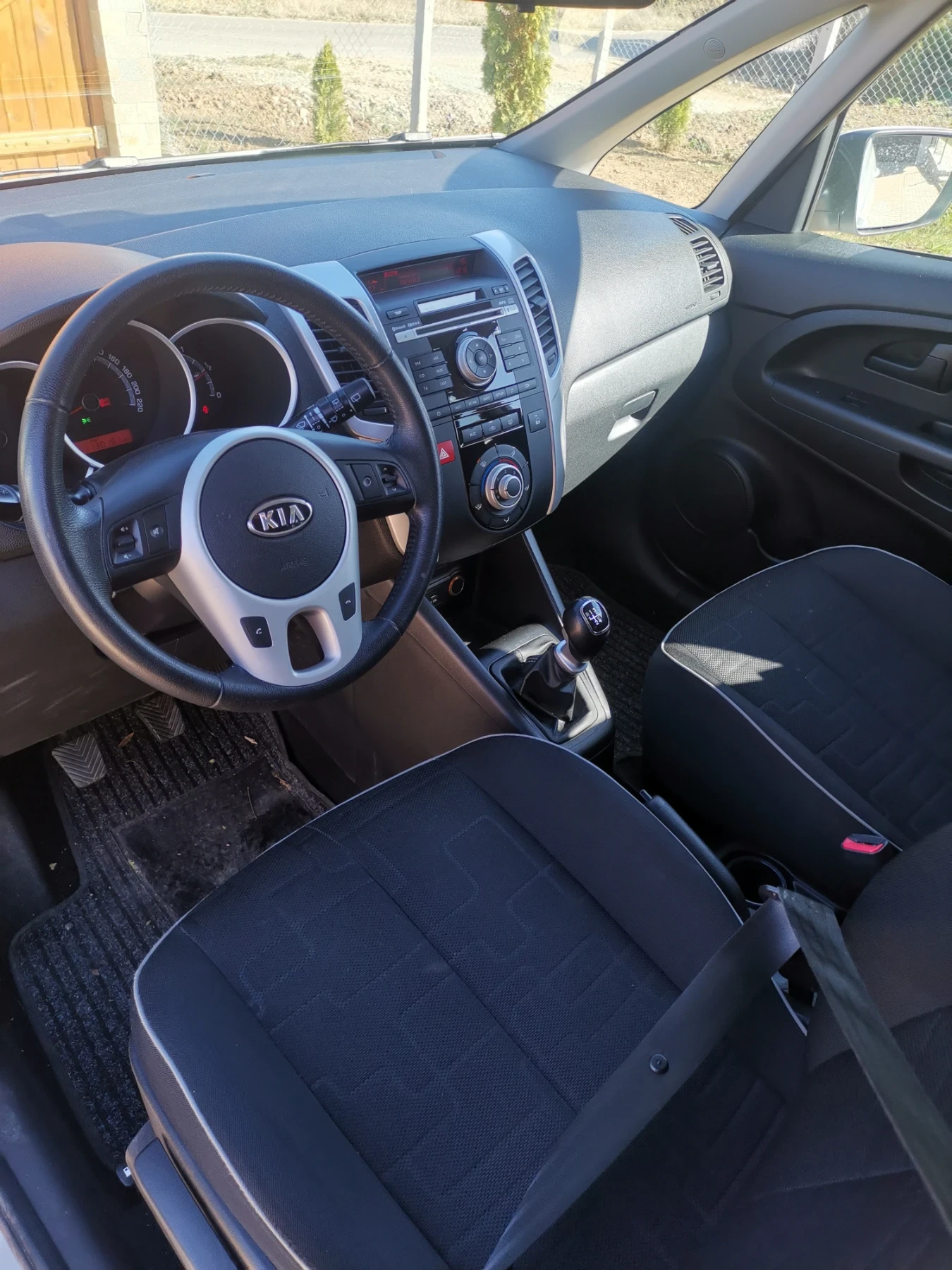 Kia Venga 1.4 - изображение 8