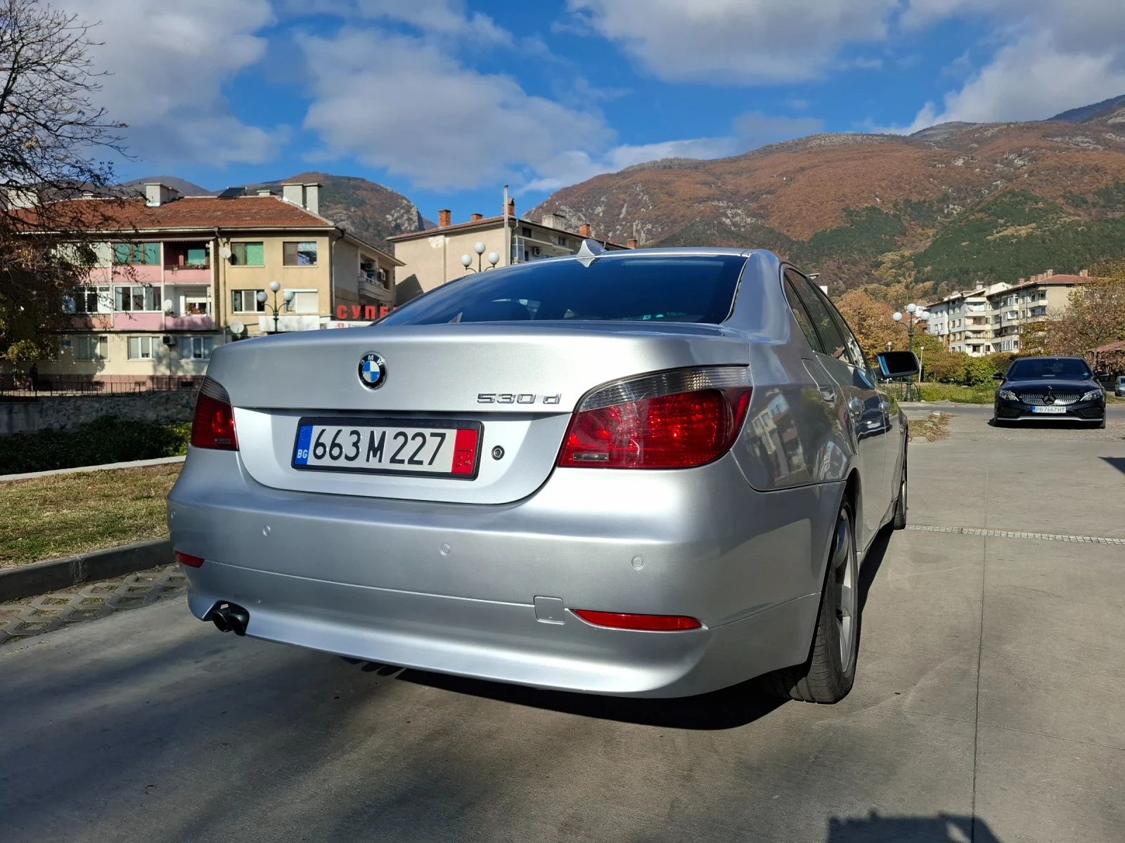 BMW 530 Парктроник/Голяма Навигация/Лизинг - изображение 6
