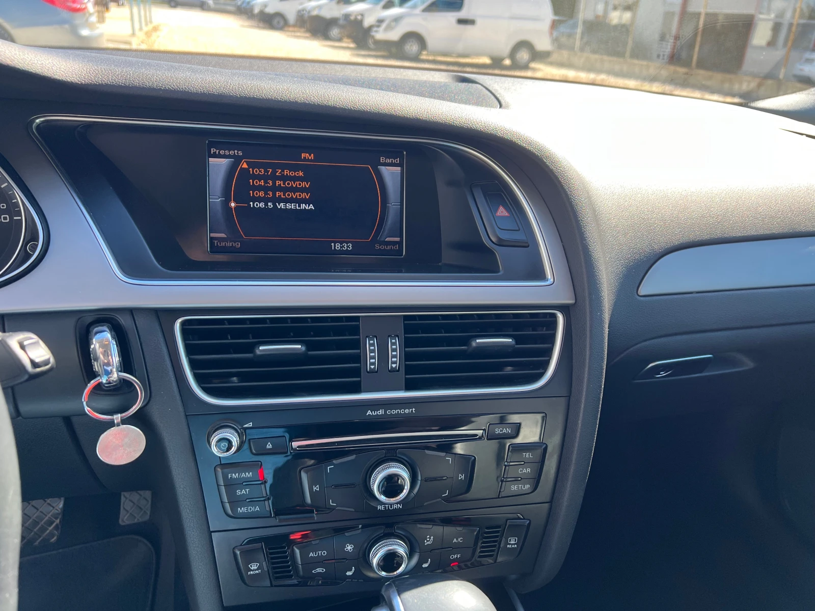 Audi A4 2.0 TFSI Quattro  | Mobile.bg   11