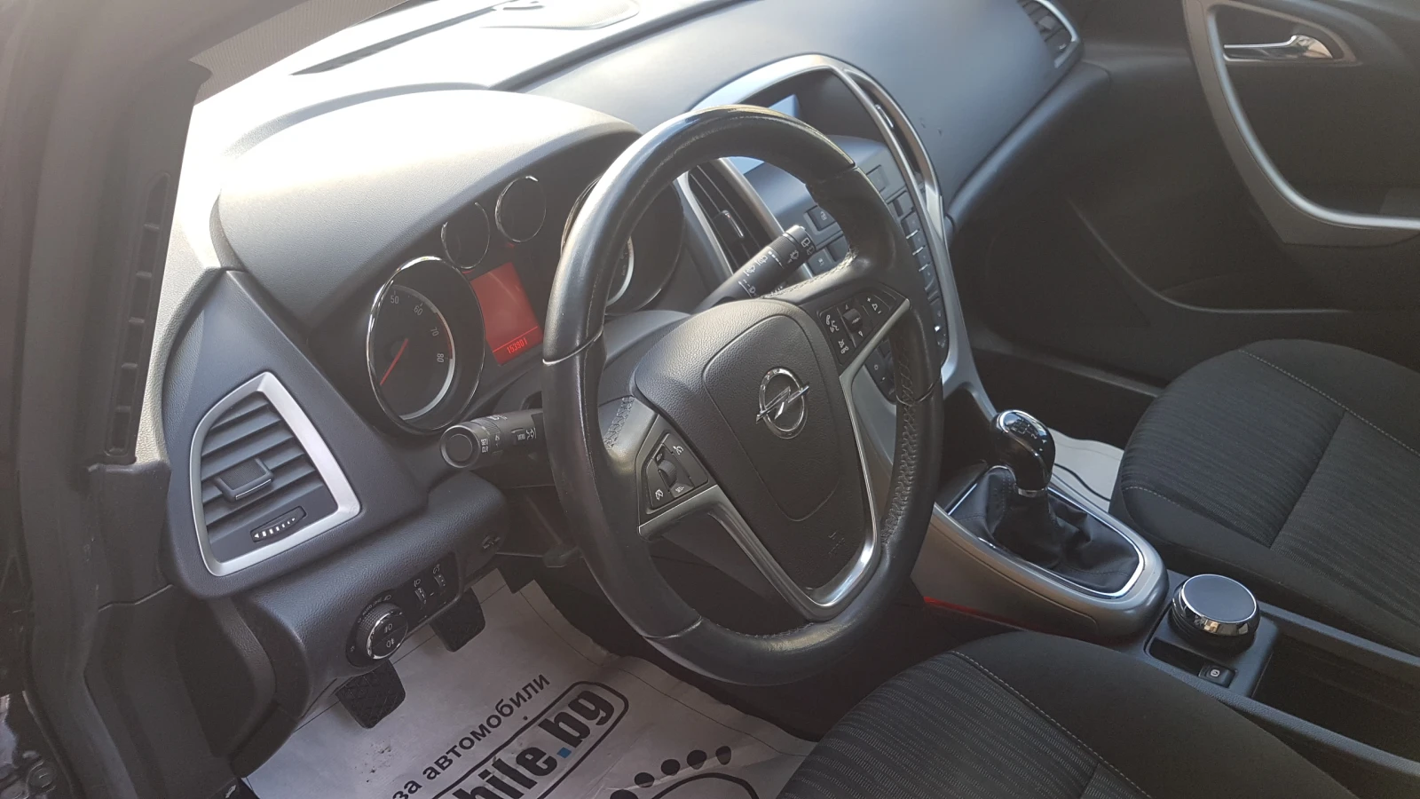 Opel Astra 1.4i-153 x .km UNIKAT | Mobile.bg — изображение 13