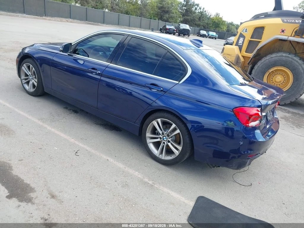 BMW 330 * CARFAX * БЕЗ ПЪРВОНАЧАЛНА ВНОСКА - изображение 3