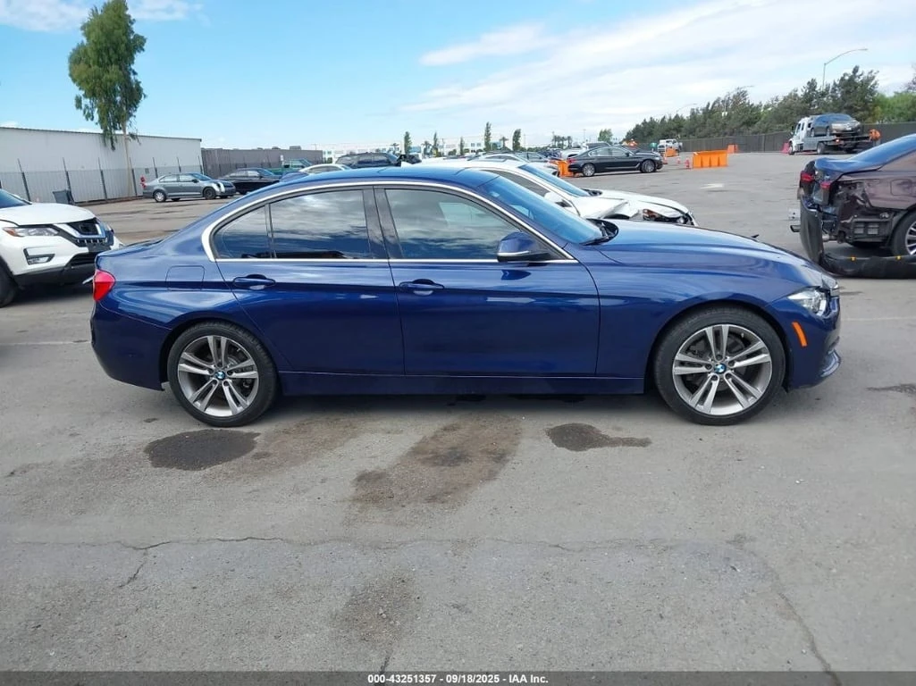 BMW 330 * CARFAX *    | Mobile.bg   13