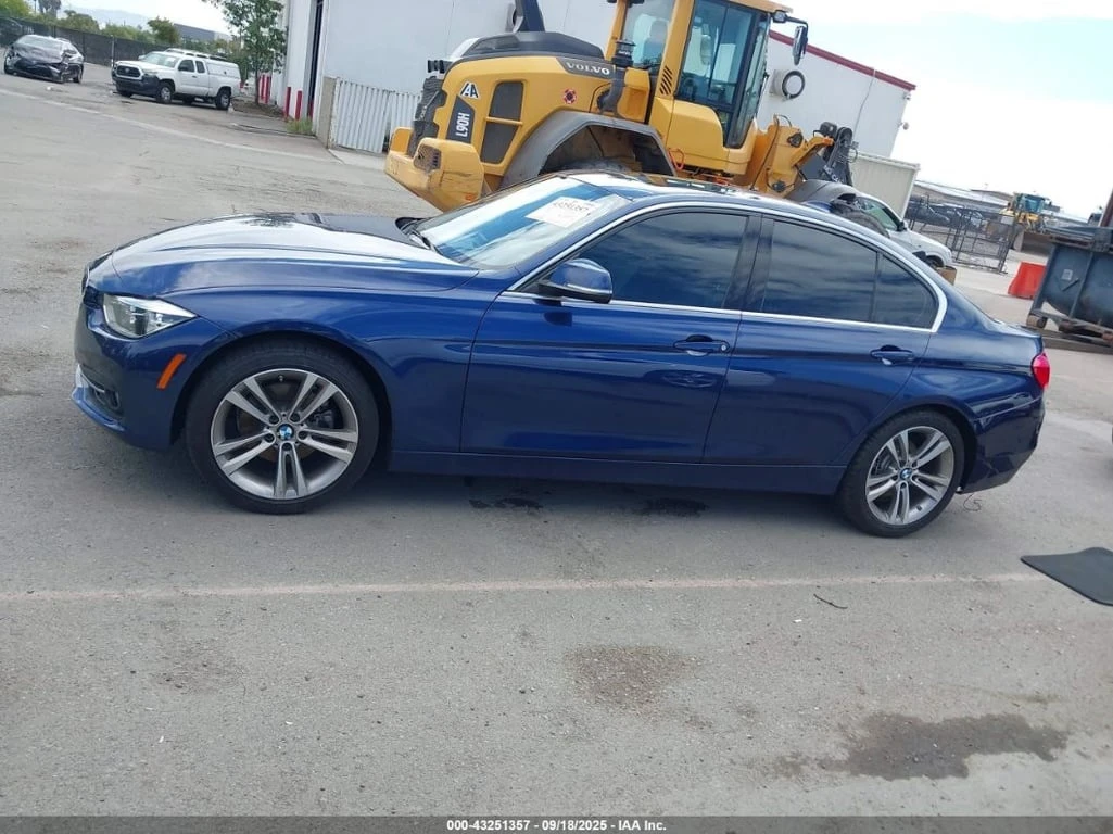 BMW 330 * CARFAX *    | Mobile.bg   14