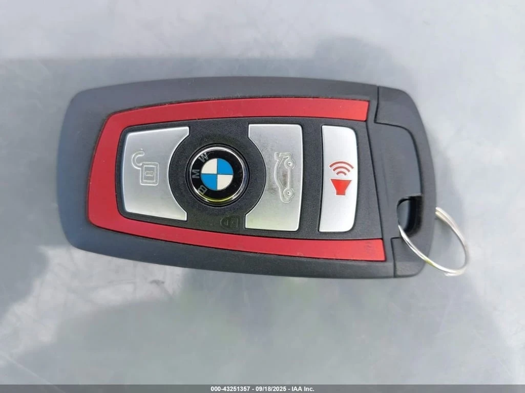 BMW 330 * CARFAX *    | Mobile.bg   11