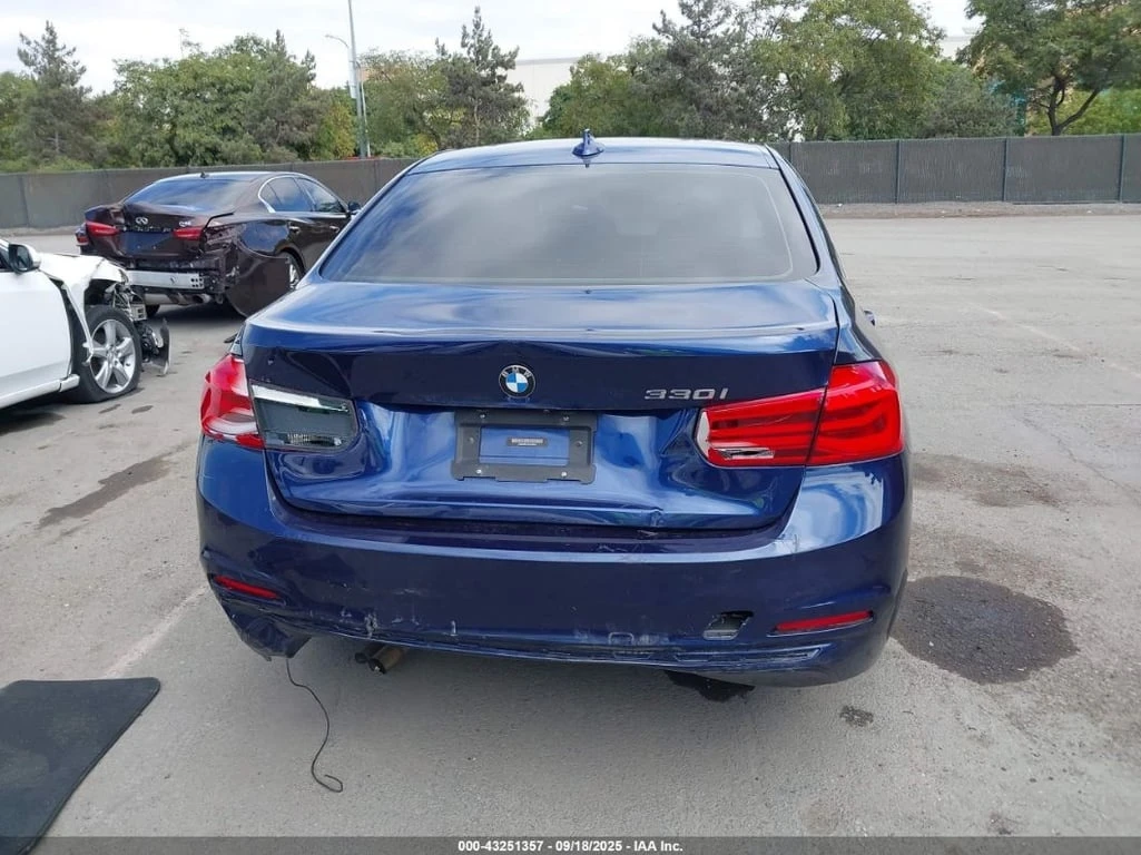 BMW 330 * CARFAX *    | Mobile.bg   16