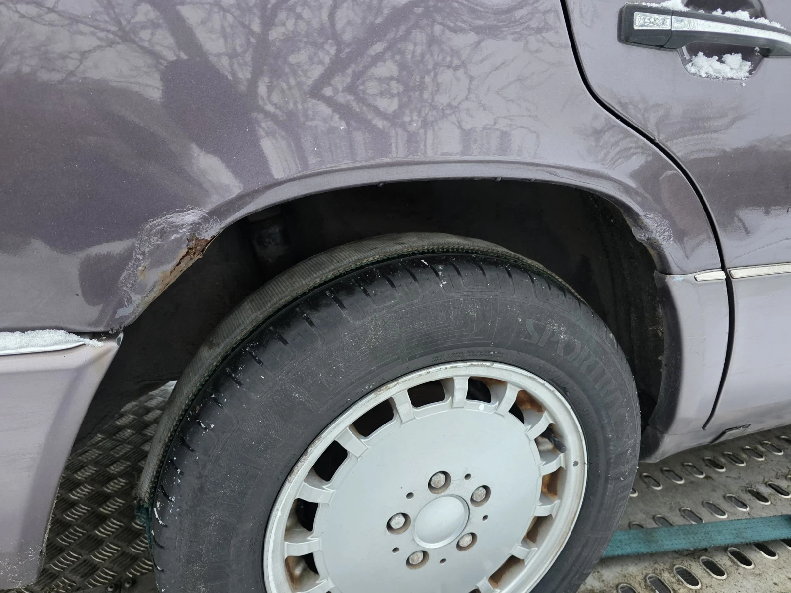 Mercedes-Benz 124  - изображение 7