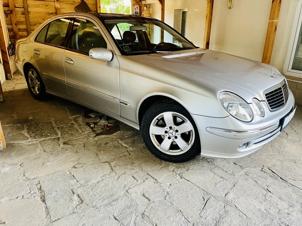 Mercedes-Benz E 320 E320 CDI Avantgarde, снимка 6 - Автомобили и джипове - 54226853