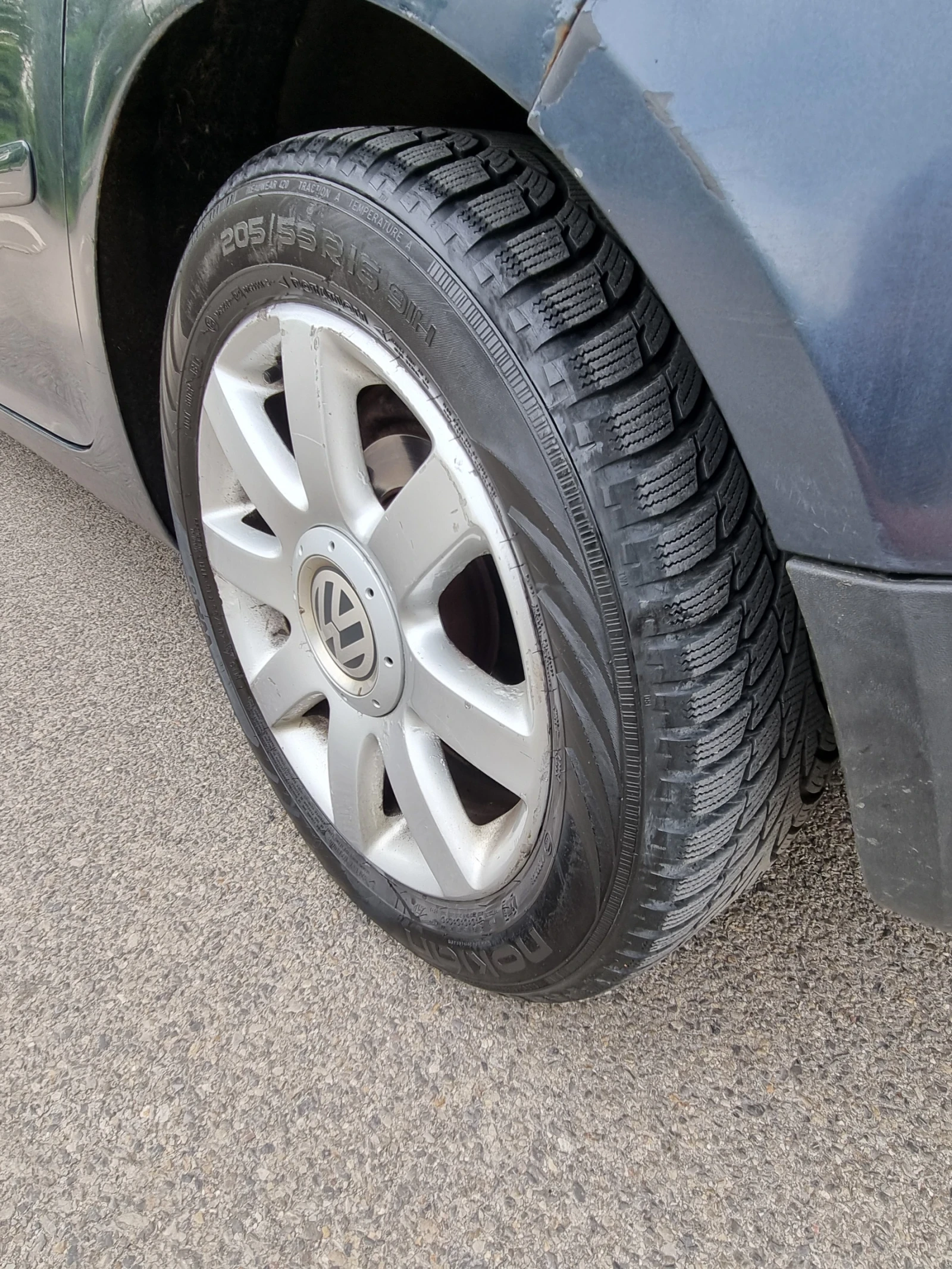 VW Golf 1.6 FSI , снимка 12 - Автомобили и джипове - 54364566