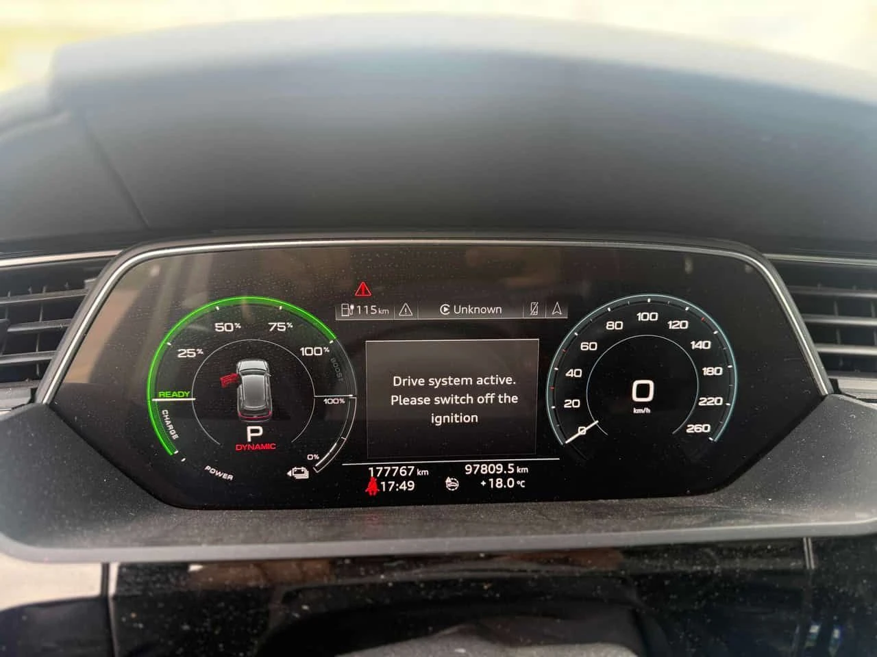Audi E-Tron * Progressiv * , снимка 7 - Автомобили и джипове - 54397069