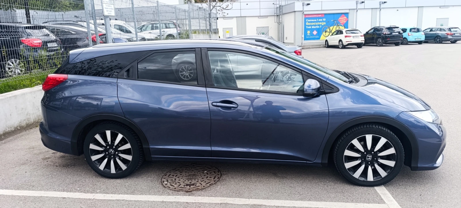 Honda Civic Tourer, снимка 2 - Автомобили и джипове - 54733742
