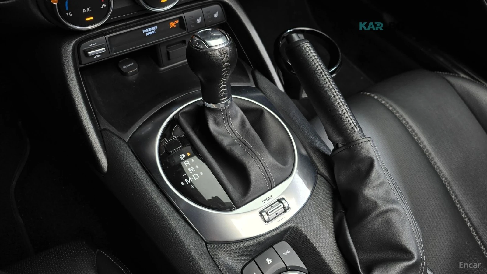 Mazda Mx-5 MIATA/ПОДГРЕВ/CARPLAY/СЛЕПИ ЗОНИ, снимка 13 - Автомобили и джипове - 54827559