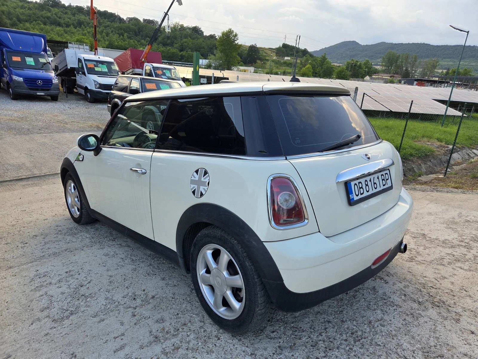 Mini Cooper 1, 4 ГАЗ/БЕНЗИН, КЛИМАТИК, ШВЕЙЦАРИЯ, снимка 5 - Автомобили и джипове - 55017016