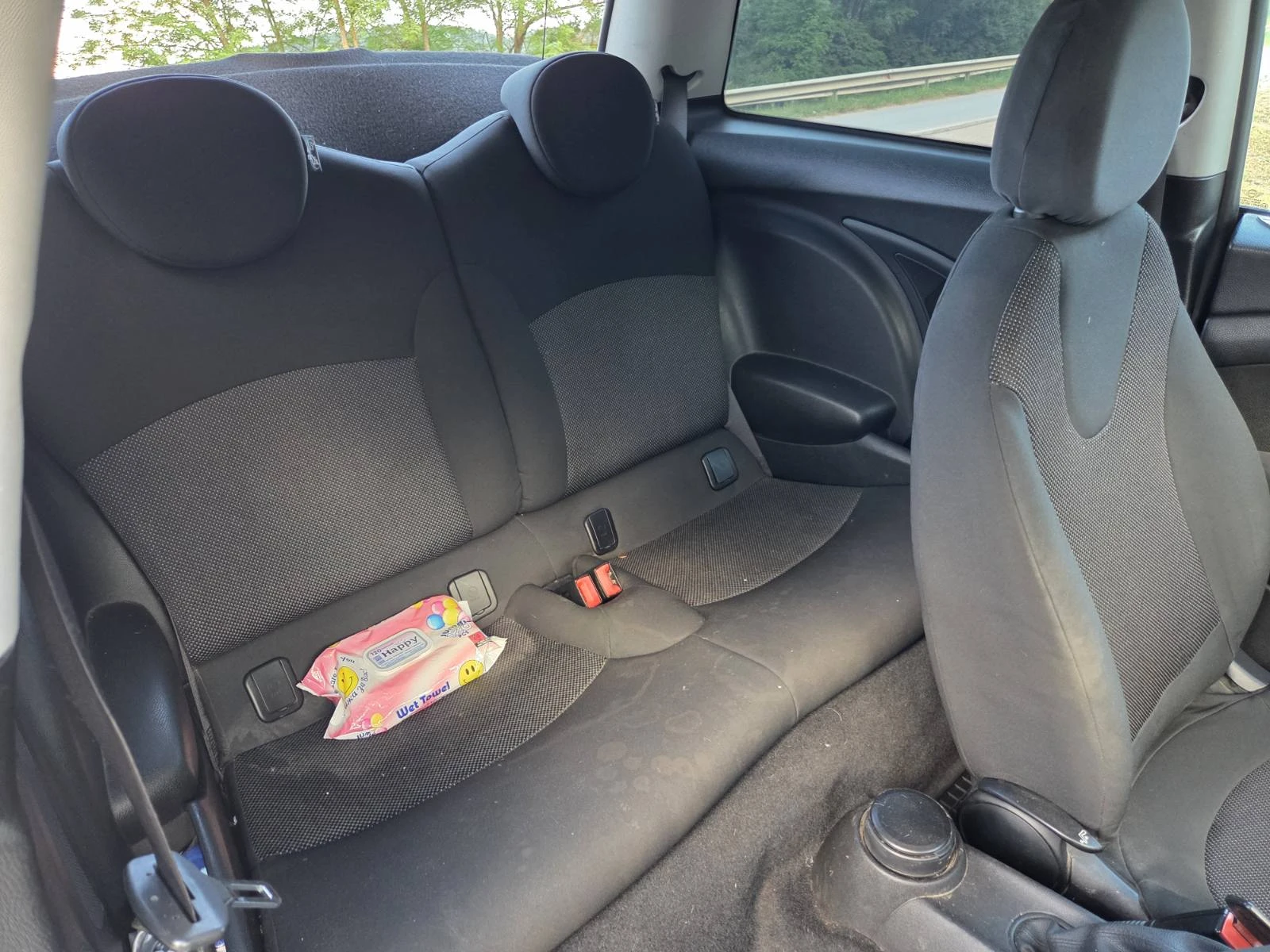 Mini Cooper 1, 4 ГАЗ/БЕНЗИН, КЛИМАТИК, ШВЕЙЦАРИЯ, снимка 11 - Автомобили и джипове - 55017016