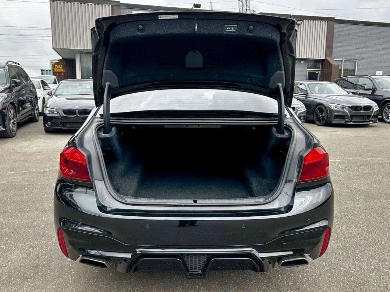 BMW 540 * 4dr Sdn 540i xDrive AWD * CARFAX * ЦЕНА ДО БГ, снимка 16 - Автомобили и джипове - 55080016