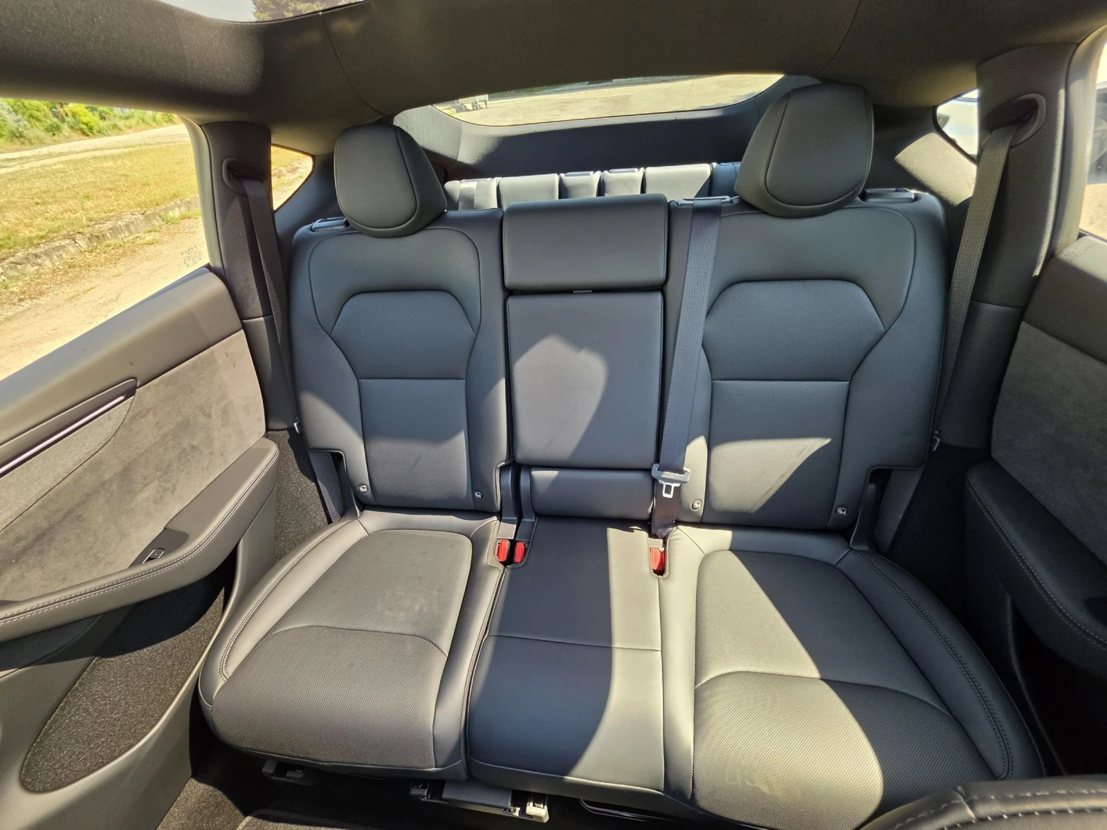 Tesla Y Juniper LR AWD 6+ 1, снимка 10 - Автомобили и джипове - 55091436