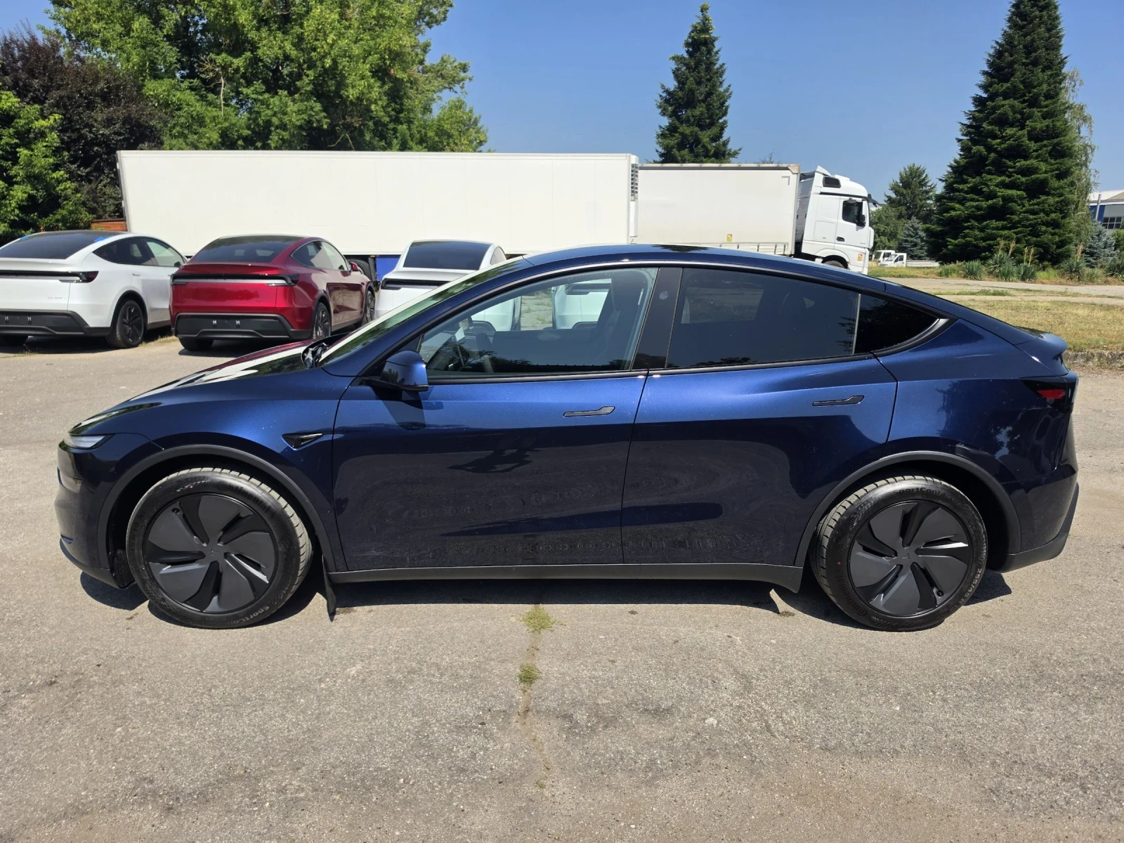 Tesla Y Juniper LR AWD 6+ 1