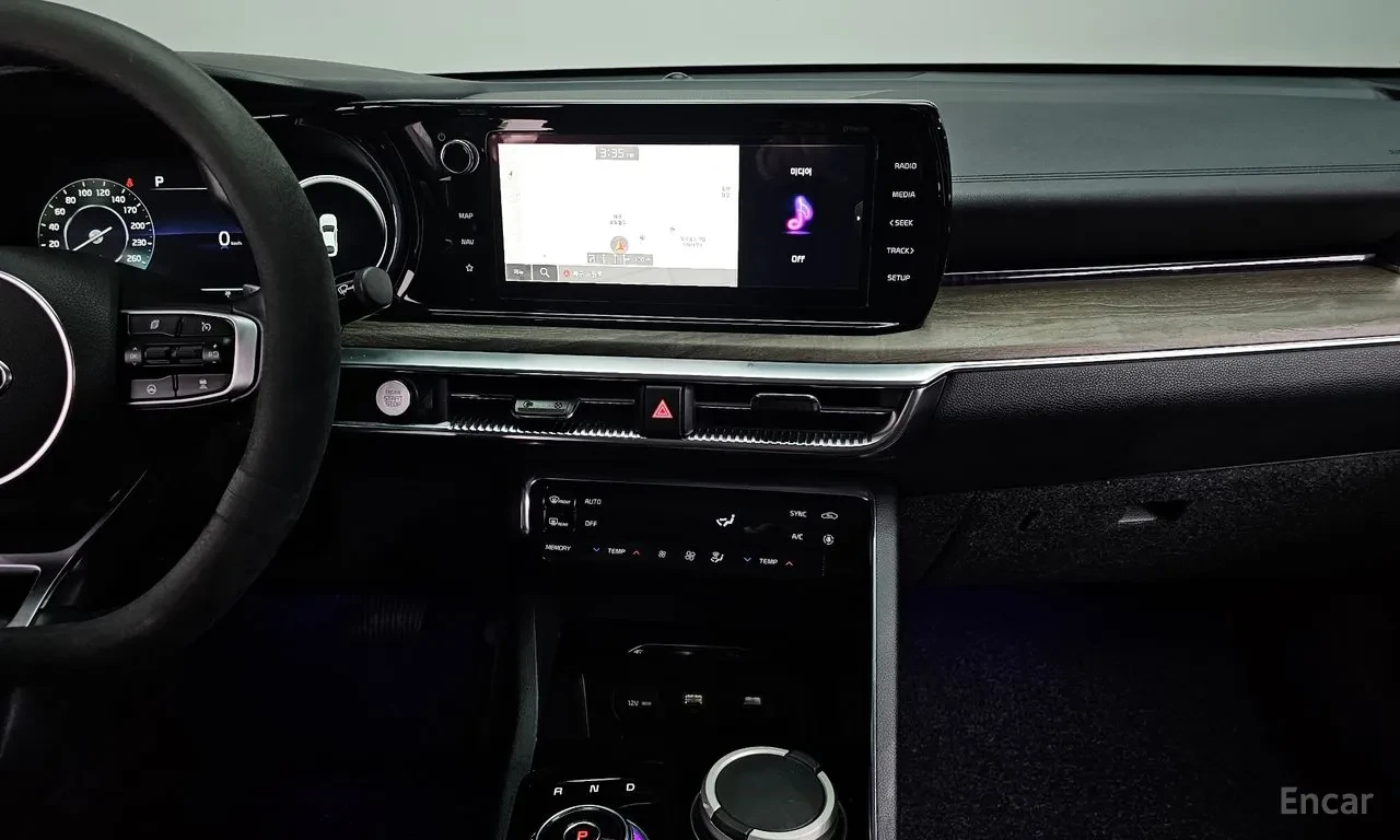 Kia K5 SIGNATURE FULL| DISTRO| HUD| ОБДУХ| 360| NO ACCIND, снимка 13 - Автомобили и джипове - 55509260