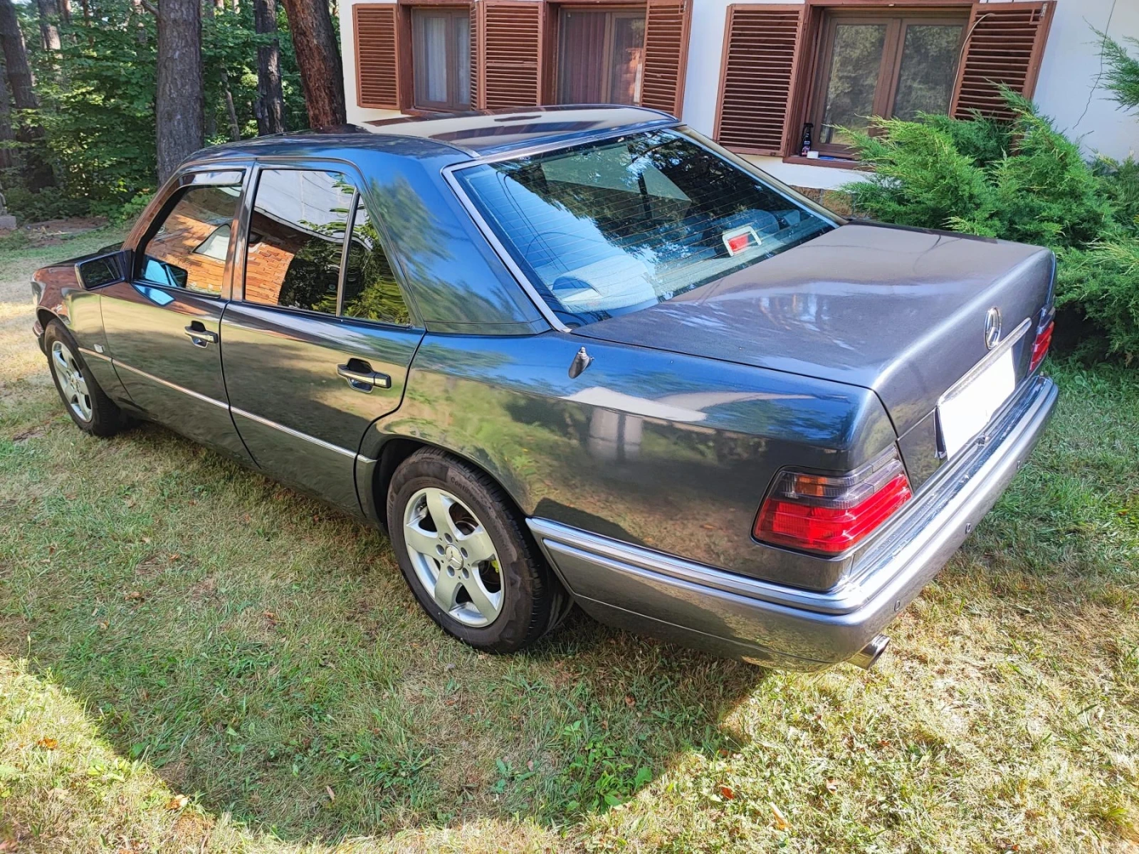 Mercedes-Benz 124 E250, снимка 12 - Автомобили и джипове - 56355483