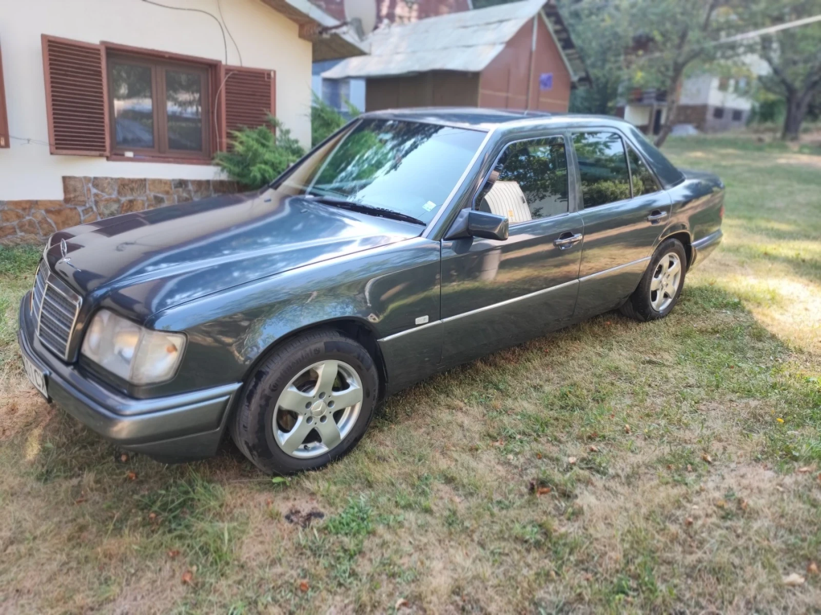 Mercedes-Benz 124 E250, снимка 6 - Автомобили и джипове - 56355483