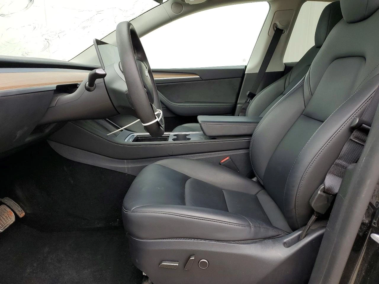 Tesla Model Y, снимка 7 - Автомобили и джипове - 56375149