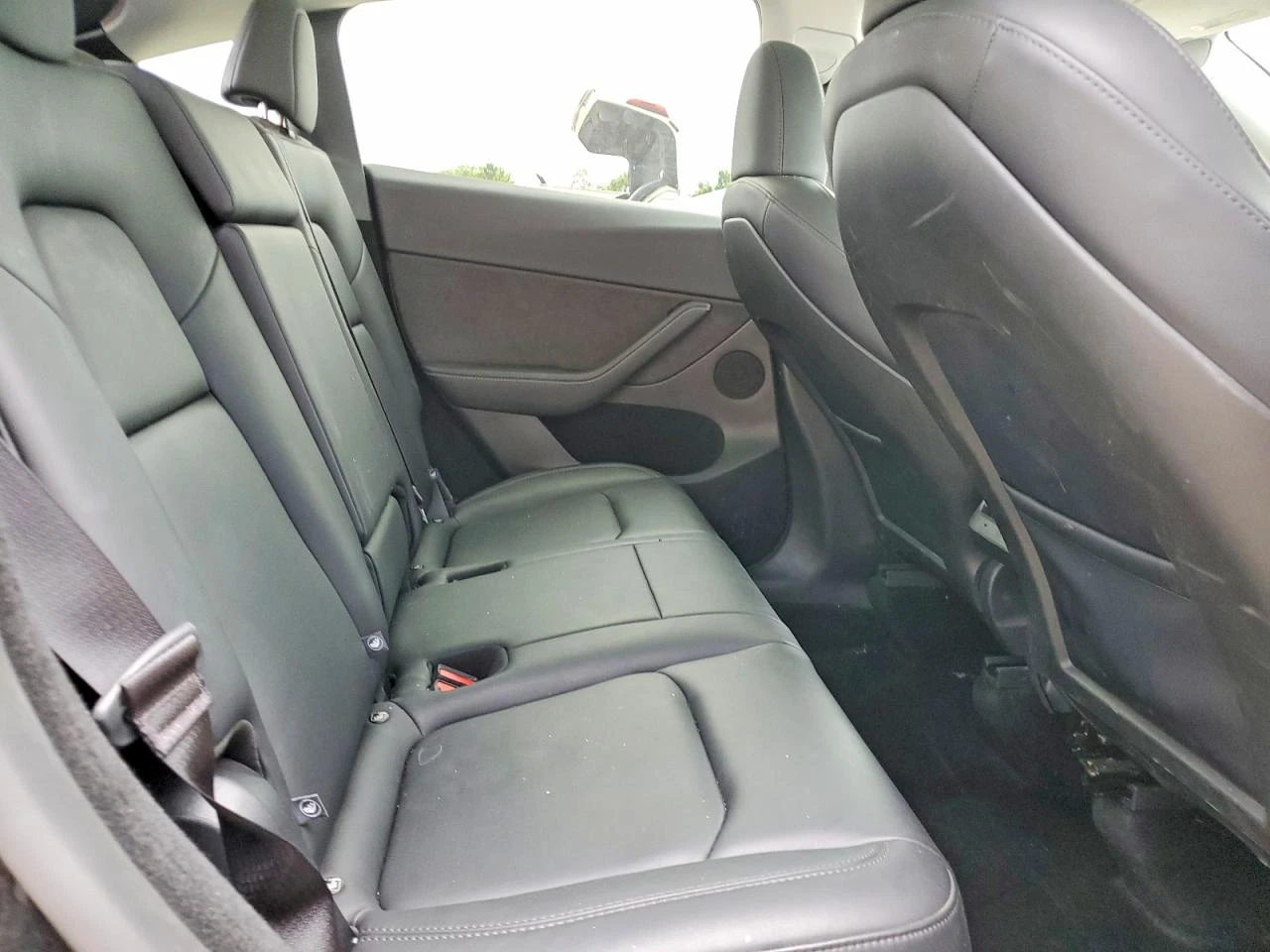Tesla Model Y, снимка 10 - Автомобили и джипове - 56375149